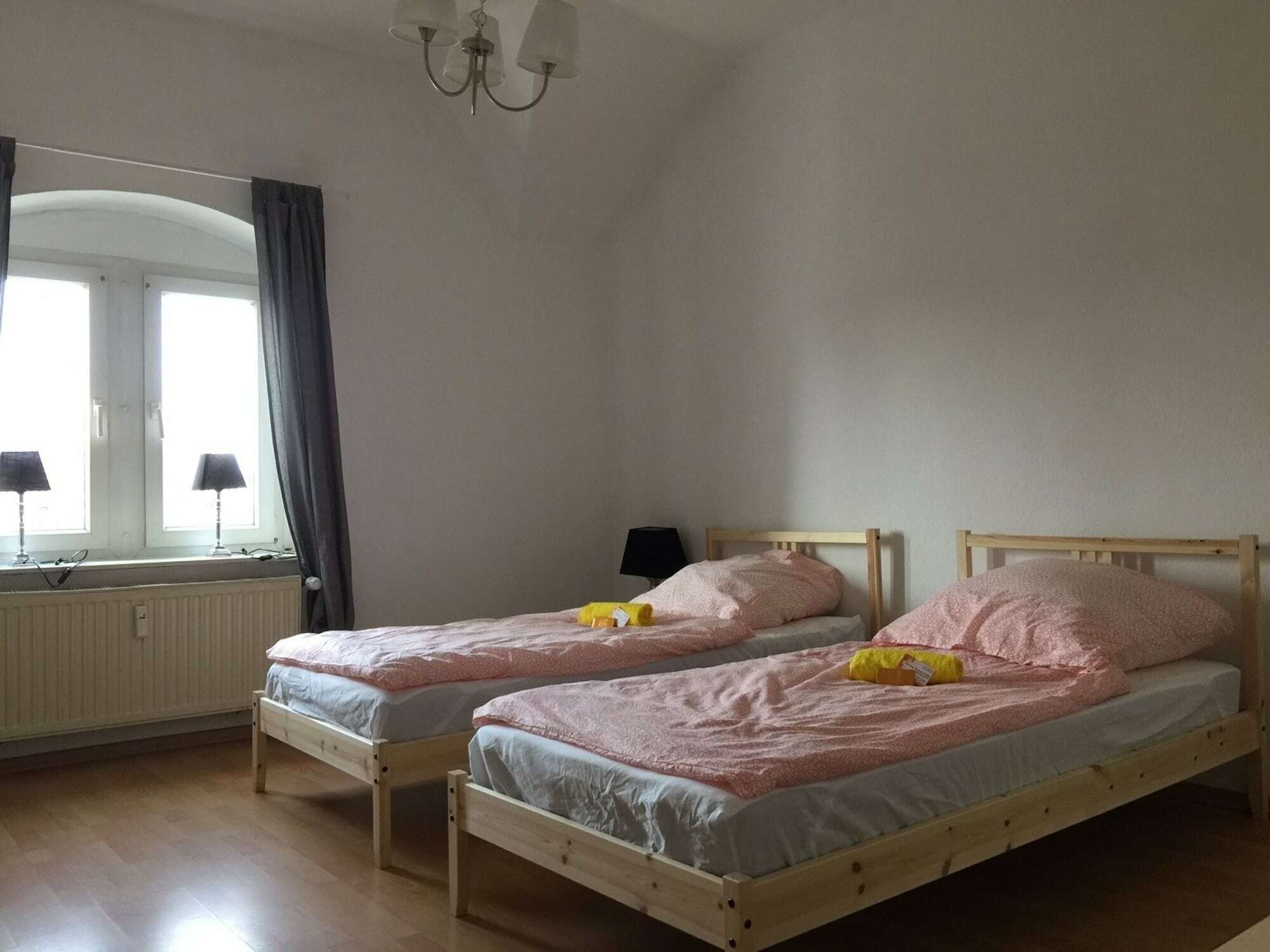 Mönchengladbach Wg-Hostel מראה חיצוני תמונה
